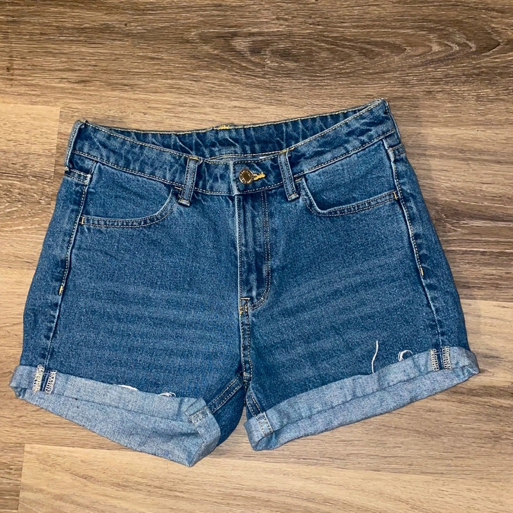 Size 2 High Wasted Jeans